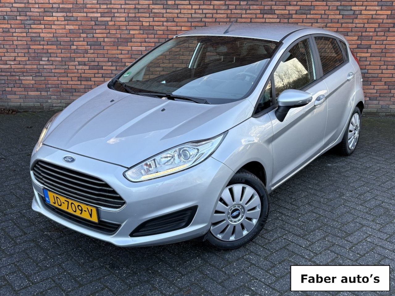 Ford Fiesta - 1.0 Style/ Dealer onderhouden/ Navi/ Vooruitverw. - AutoWereld.nl