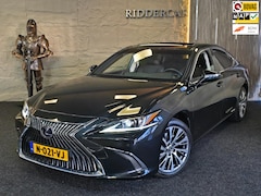 Lexus ES - 300h Preference Line Business|GARANTIE|NAP|CAMERA|ACC|CARPLAY|LEDER