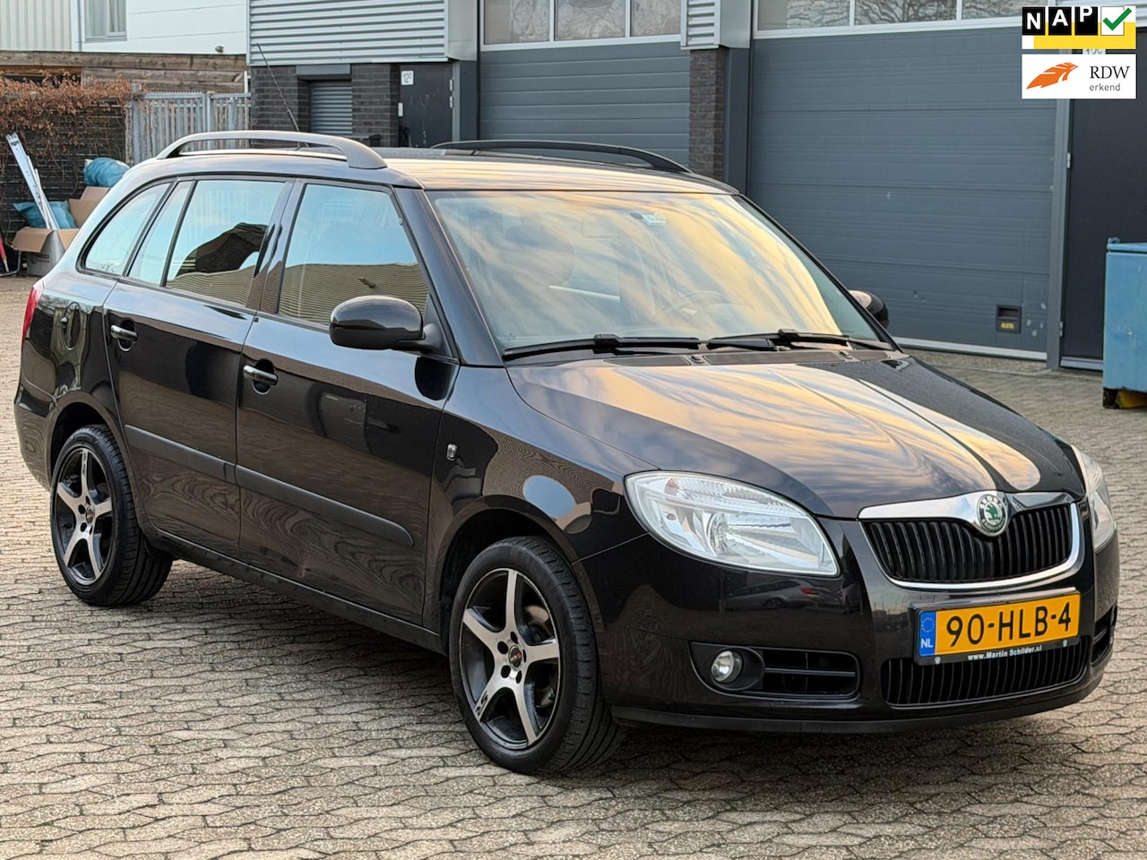 Skoda Fabia Combi - 1.4-16V Ambiente AIRCO CRUISE TREKHAAK Nieuw APK NAP - AutoWereld.nl
