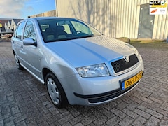 Skoda Fabia - 1.4-16V ( AUTOMAAT )