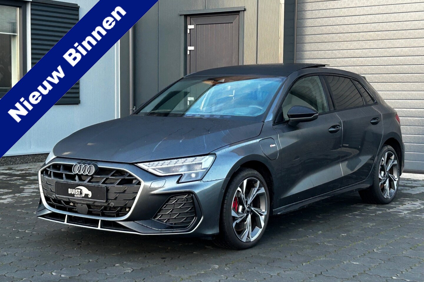 Audi A3 Sportback - 45 TFSIe 272pk S-Line Competition PANO 18” LEER ACC KEYLESS - AutoWereld.nl
