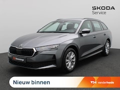 Skoda Octavia Combi - 1.5 TSI Edition 115PK Trekhaak, Parkeersensoren Achter, Stoelverwarming, Navi via Apple Ca
