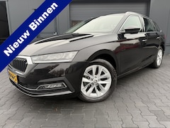 Skoda Octavia Combi - 150pk 1.5 e-TSI Hybride Business Edition Plus Bj 2021 Km 8399 Unieke stand Dealer onderhou