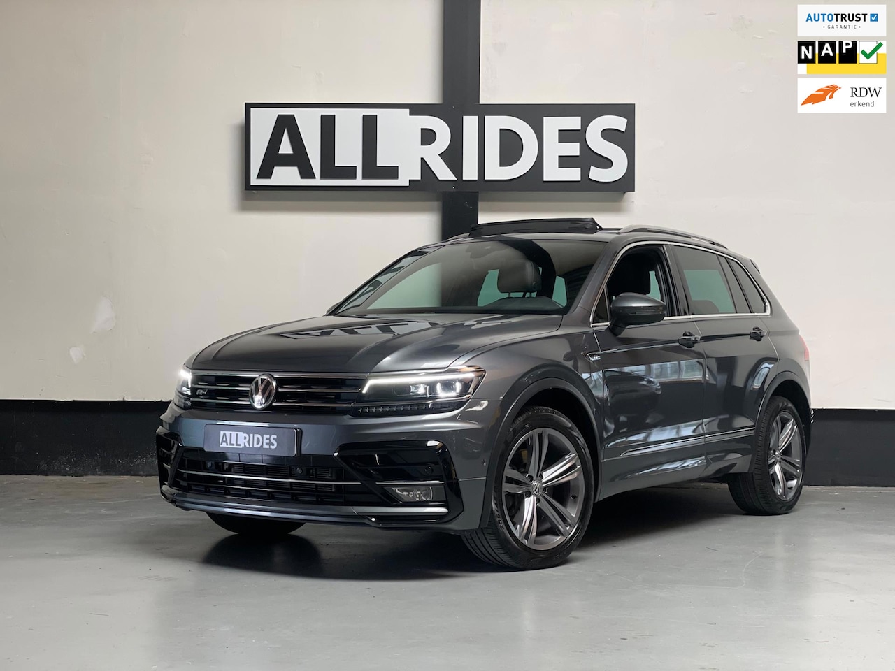 Volkswagen Tiguan - 2.0 TSI 4Motion Highline Business R BTW| Pano | keyless | memory seats | digitale teller - AutoWereld.nl