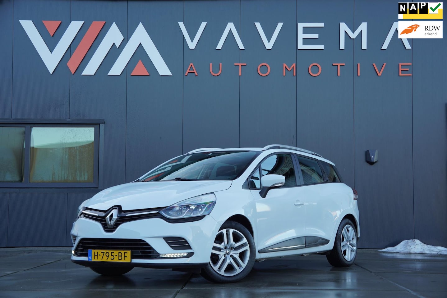 Renault Clio Estate - 0.9 TCe Zen 2020 Cruise control Airco Navigatie - AutoWereld.nl
