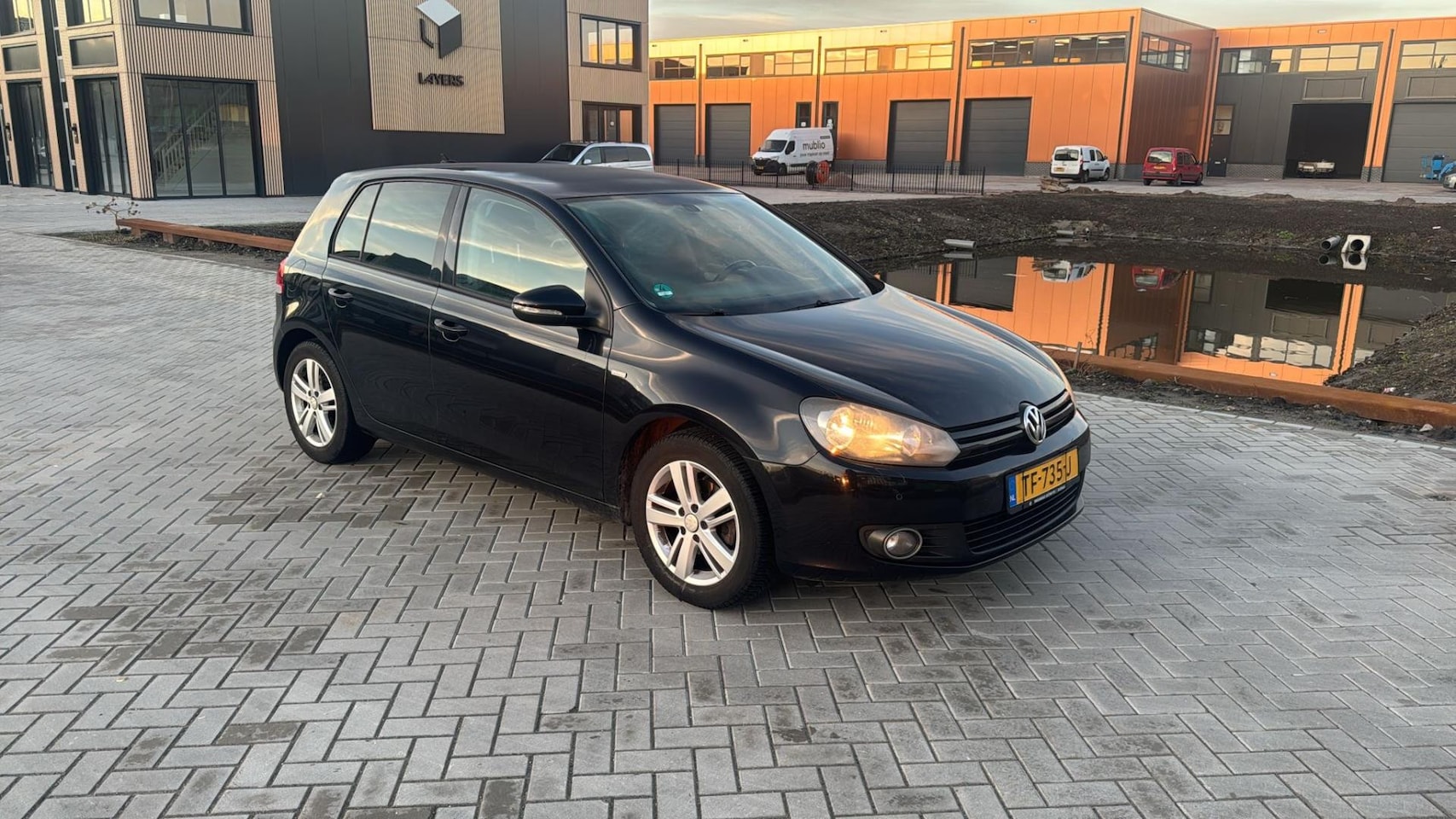 Volkswagen Golf - 1.6 TDI Trendline Clima Zwart 2012 - AutoWereld.nl