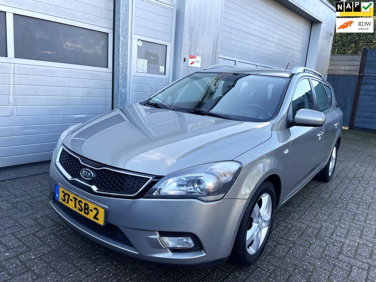 Kia Cee'd Sporty Wagon - 1.4 CVVT Navigator-Navi-Clima-Cruise - AutoWereld.nl
