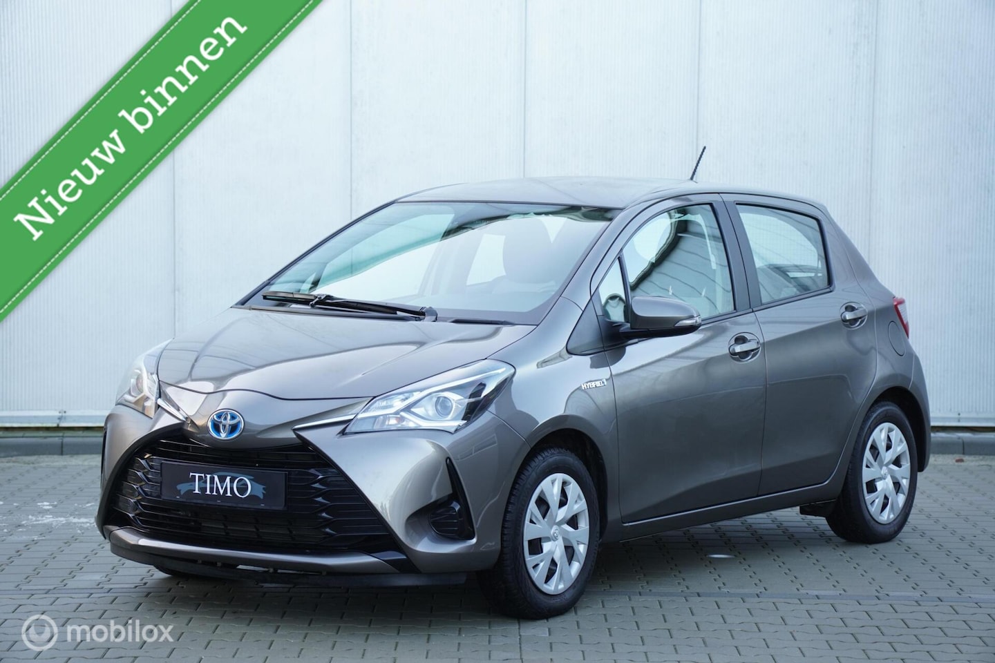 Toyota Yaris - 1.5 Hybrid Active|18.766 KM - AutoWereld.nl