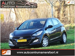 Hyundai i30 - 1.4 ( INRUIL MOGELIJK )