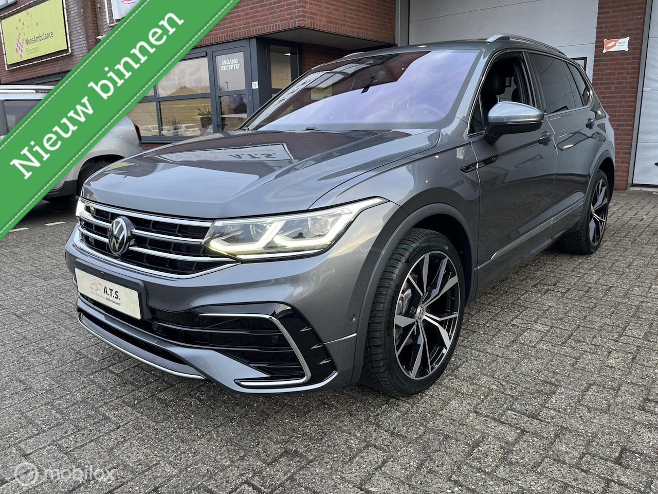 Volkswagen Tiguan Allspace - 1.5 TSI R-LINE 7p. PANO-DAK*ACC* - AutoWereld.nl