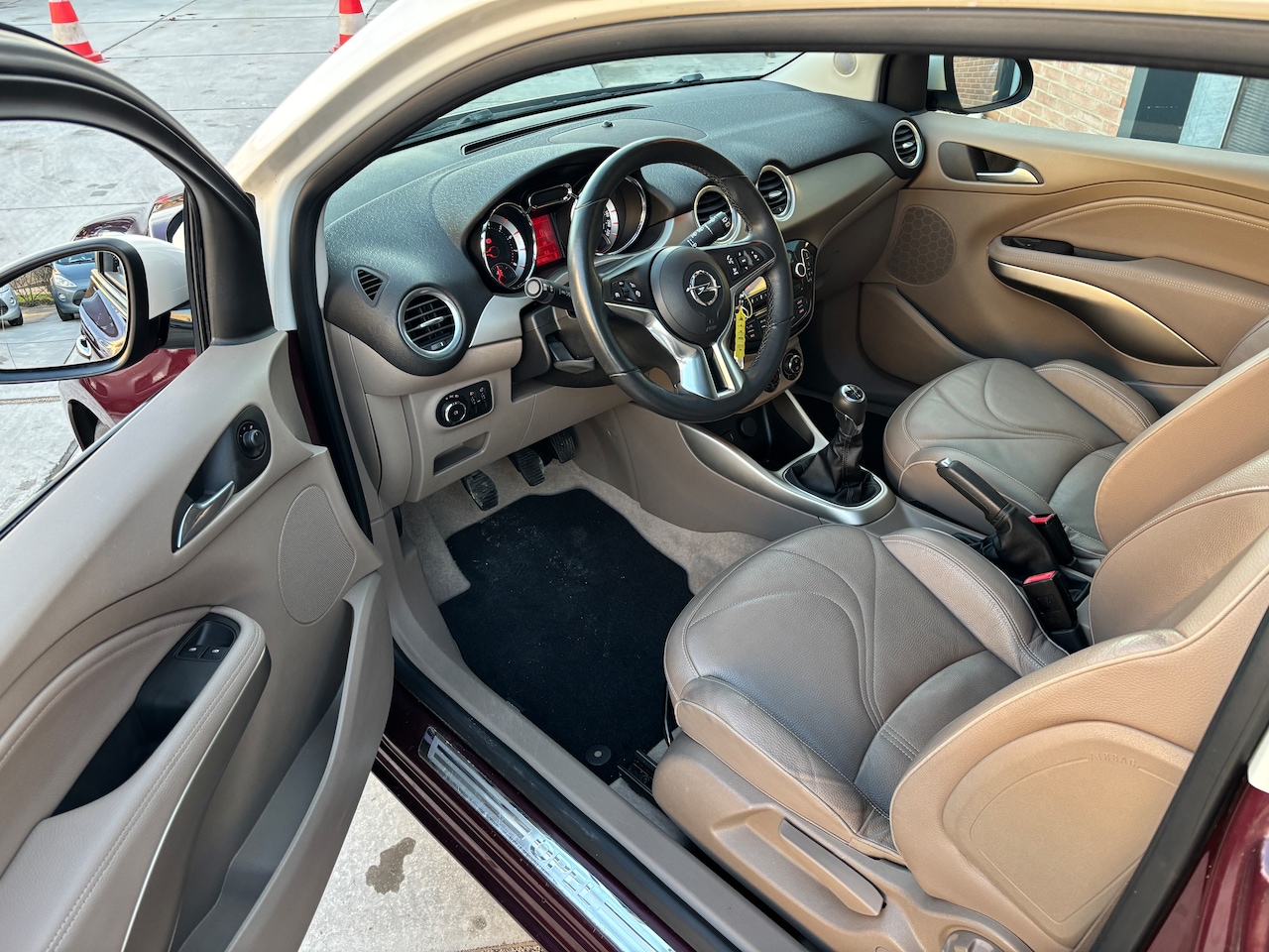 Opel ADAM - 1.2 Glam | Org-NL auto. 1e eig. Leder. Lage km! Pano.