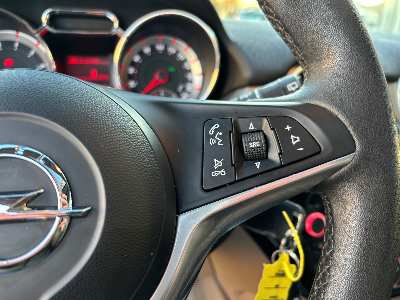 Opel ADAM - 1.2 Glam | Org-NL auto. 1e eig. Leder. Lage km! Pano.