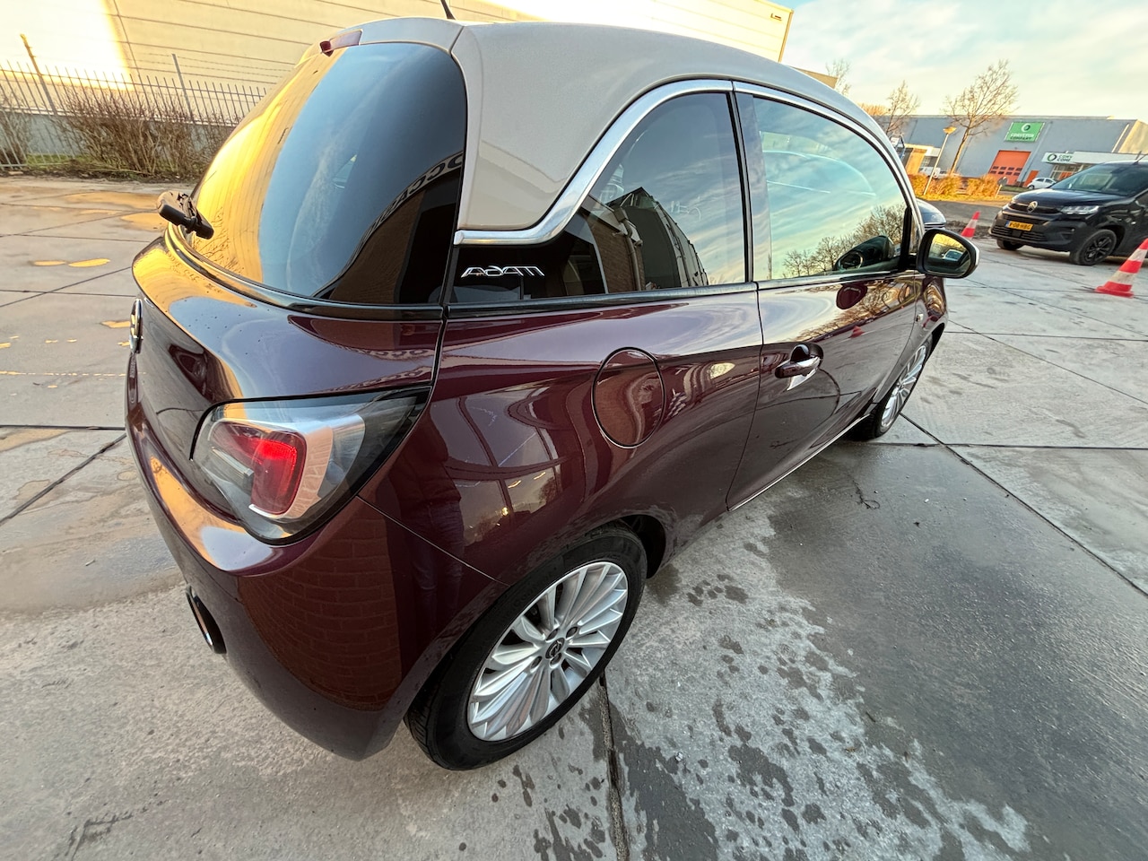 Opel ADAM - 1.2 Glam | Org-NL auto. 1e eig. Leder. Lage km! Pano.