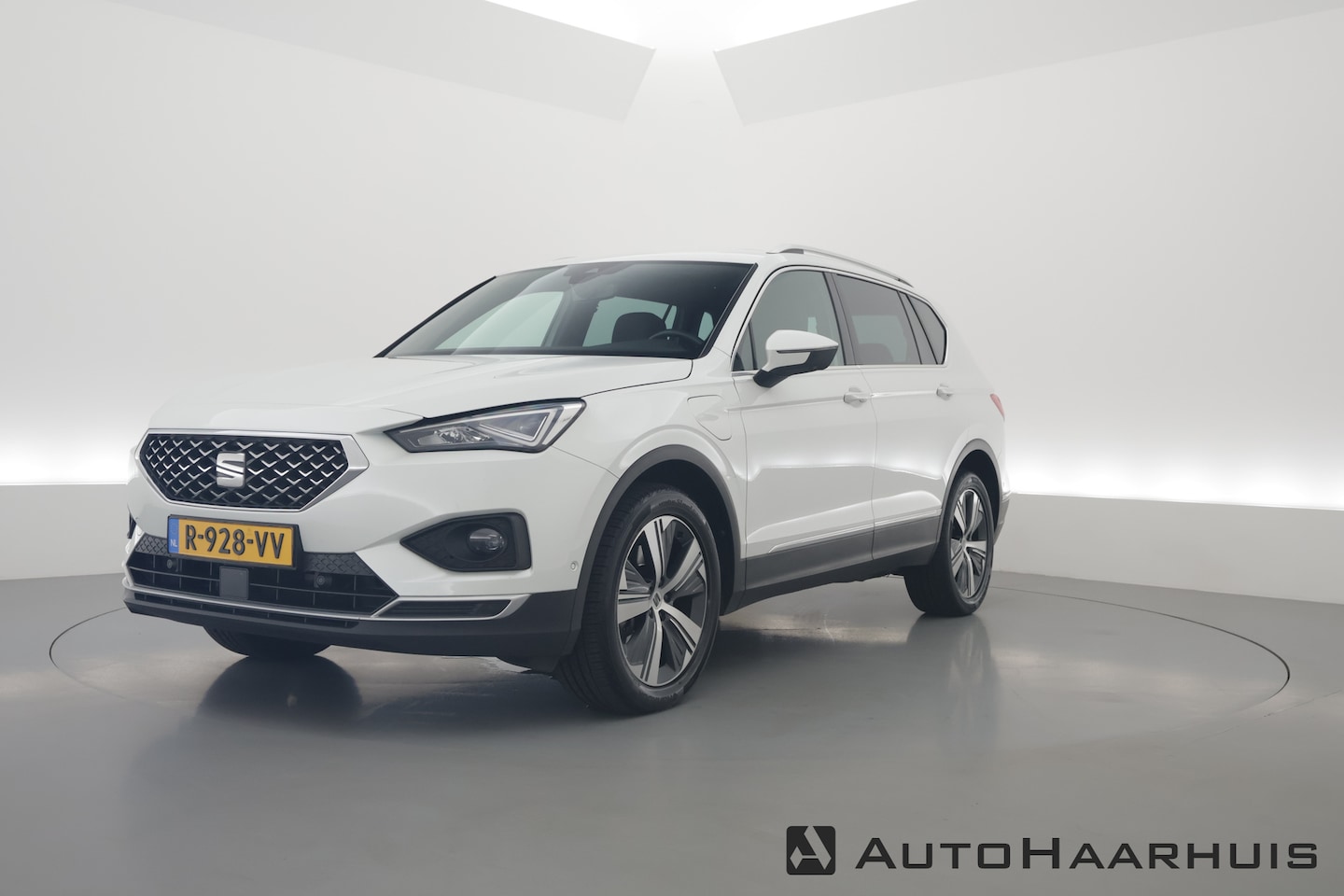 SEAT Tarraco - 1.4 TSI e-Hybrid PHEV Xcellence | Navi | Camera | Adapt. Cruise | Keyless | Dodehoekdet. - AutoWereld.nl