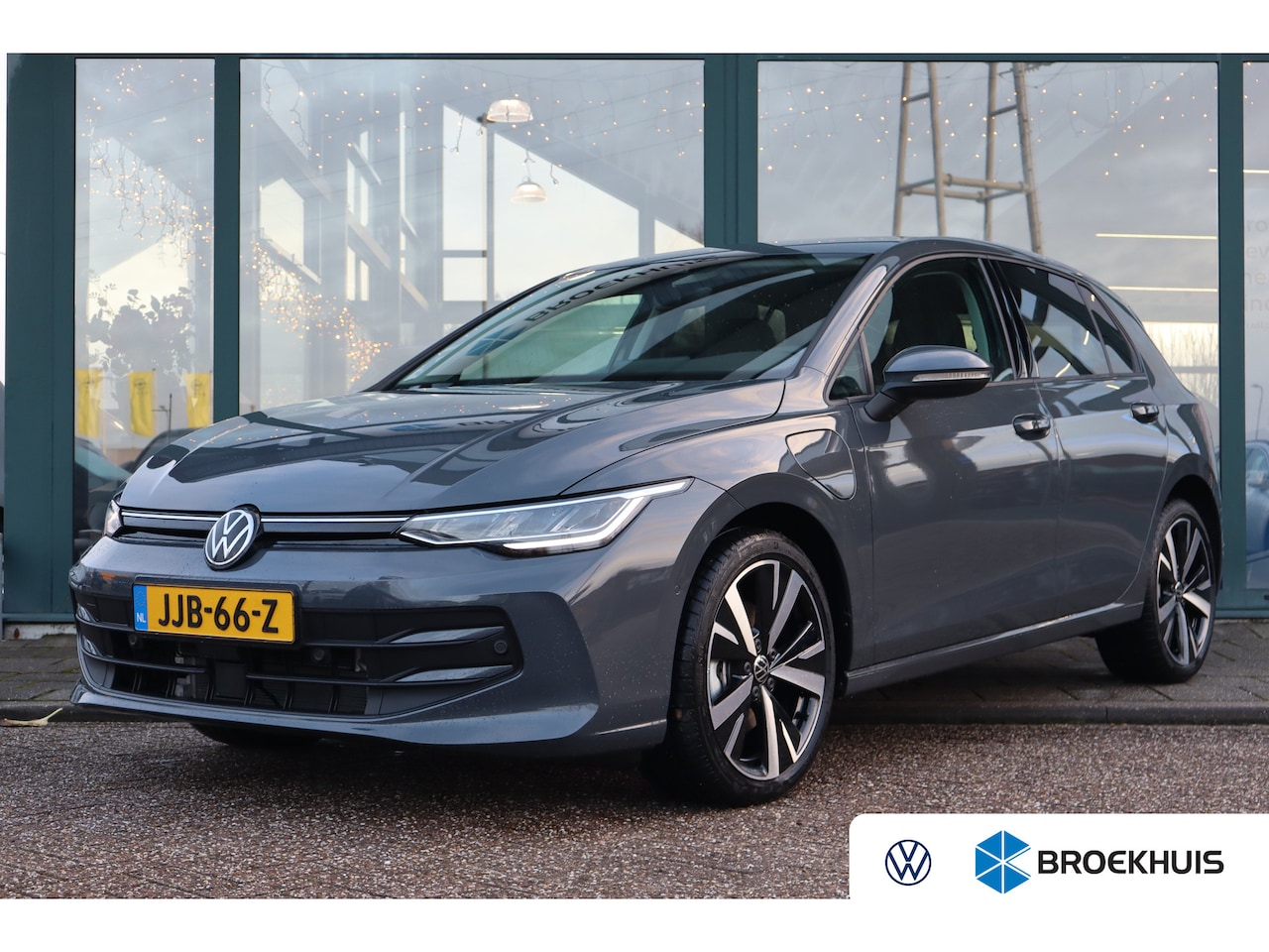 Volkswagen Golf - 204PK 1.5 eHybrid Life Edition | Achteruitrijcamera | Apple Carplay/Android Auto|telefooni - AutoWereld.nl