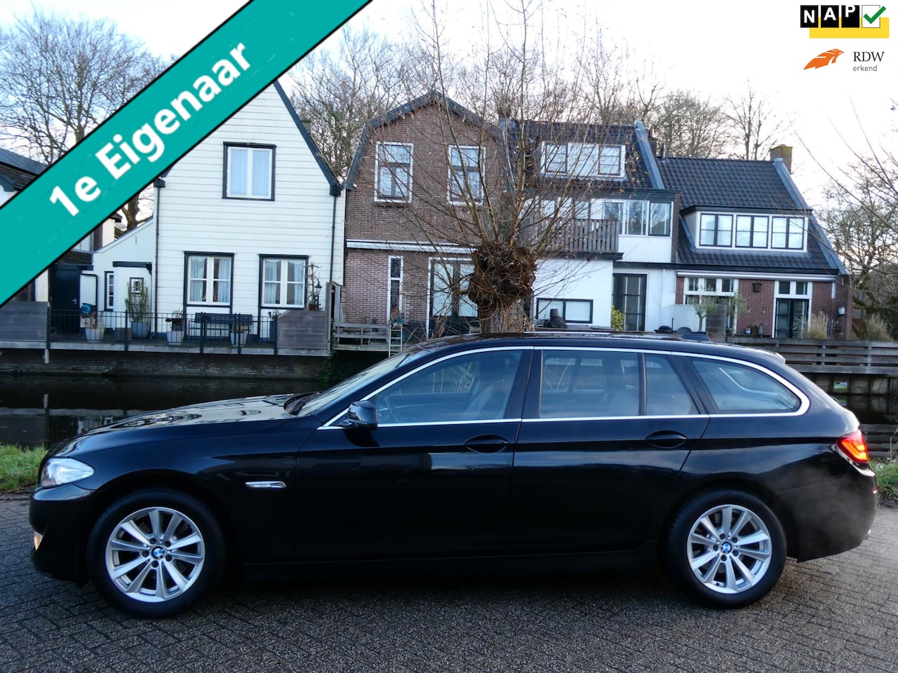 BMW 5-serie Touring - 523i Exe 204pk Automaat 1e eig. Clima Leder Navi - AutoWereld.nl