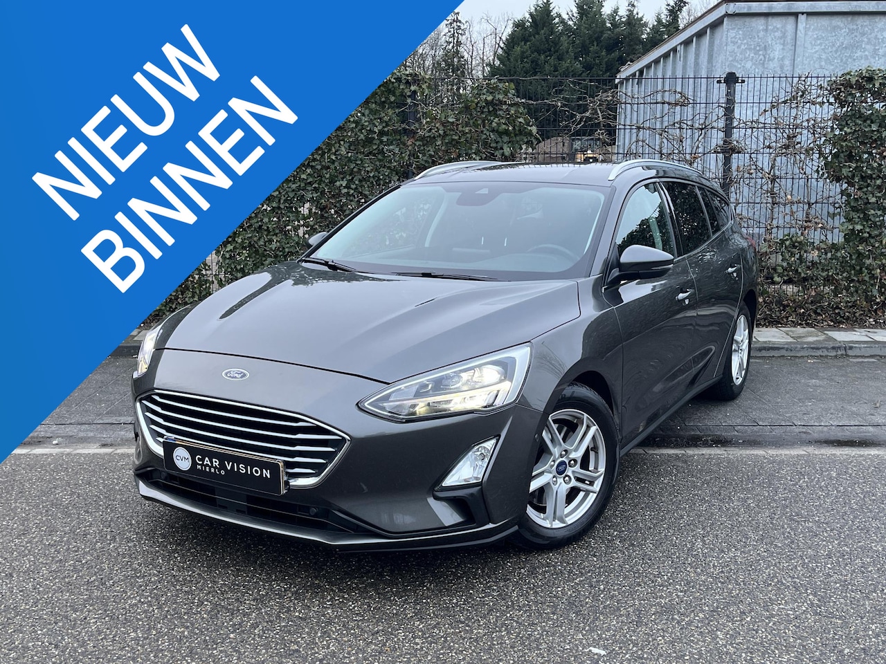 Ford Focus Wagon - 1.5 EcoBoost * Carplay * Automaat * Dealerond. * Garantie - AutoWereld.nl