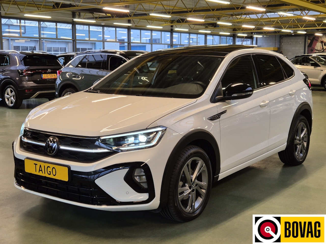 Volkswagen Taigo - 1.0 TSI R-Line -110pk- | Matrix LED | Panorama Dak | Camera | Rijklaarprijs incl. 1 jaar B - AutoWereld.nl