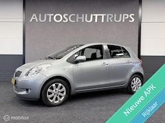 Toyota Yaris - 1.3 VVTi 5 DEURS / AUTOMAAT / AIRCO / LMV / PDC