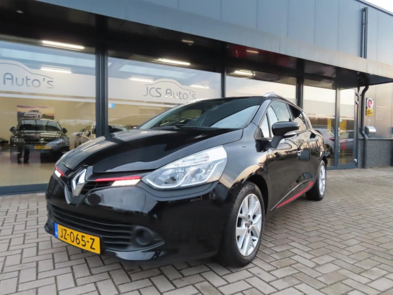 Renault Clio - 0.9 TCE Expression Airco Cruise Navi Pdc 2016 - AutoWereld.nl