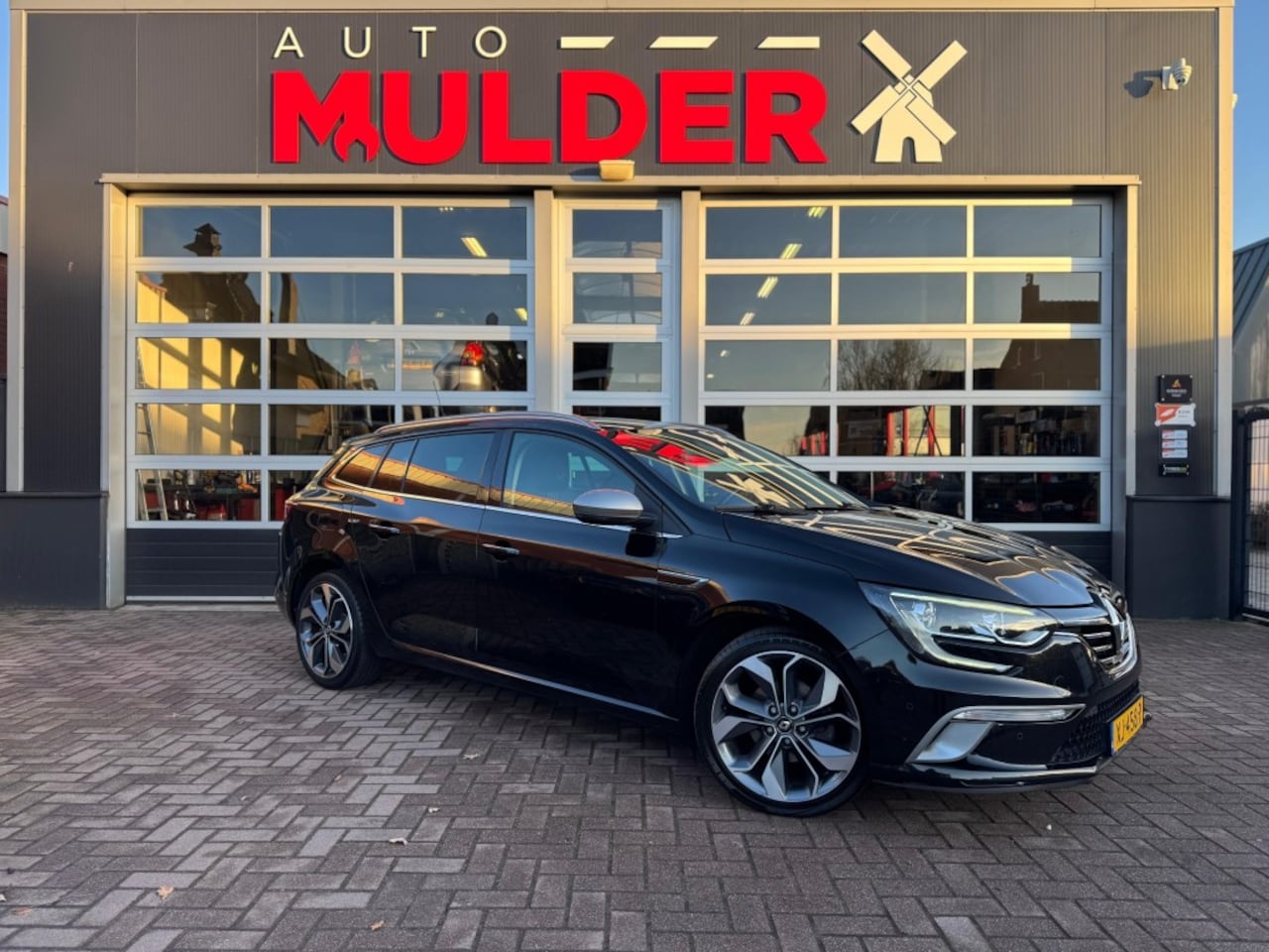 Renault Mégane - 1.2 TCE SÉRIE SIGNATURE EXCLUSIV / GT-LINE / NAVI / CAMERA / CRUISE / LED - AutoWereld.nl