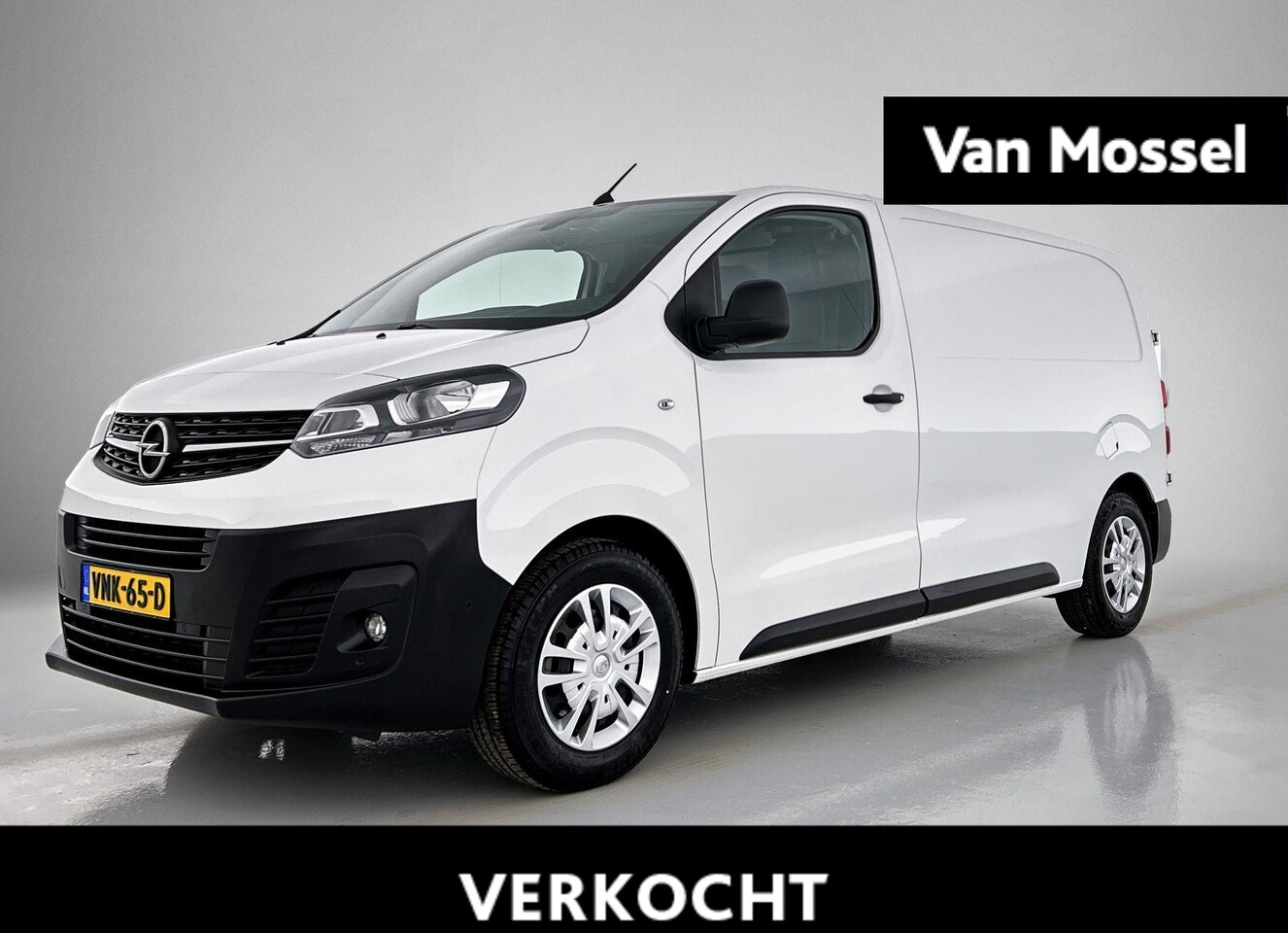 Opel Vivaro - 1.5 CDTI L2H1 Edition Navigatie | parkeersensoren | Betimmering Vloer en Wanden - AutoWereld.nl