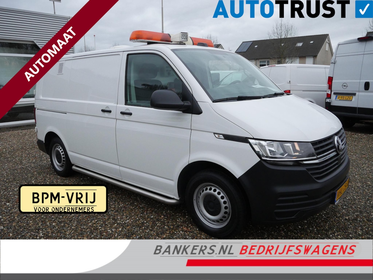 Volkswagen Transporter - 2.0 TDI 150PK, L1H1, DSG-automaat, Airco, 2 x Schuifdeur, Dierenambulance-inrichting, Hond - AutoWereld.nl