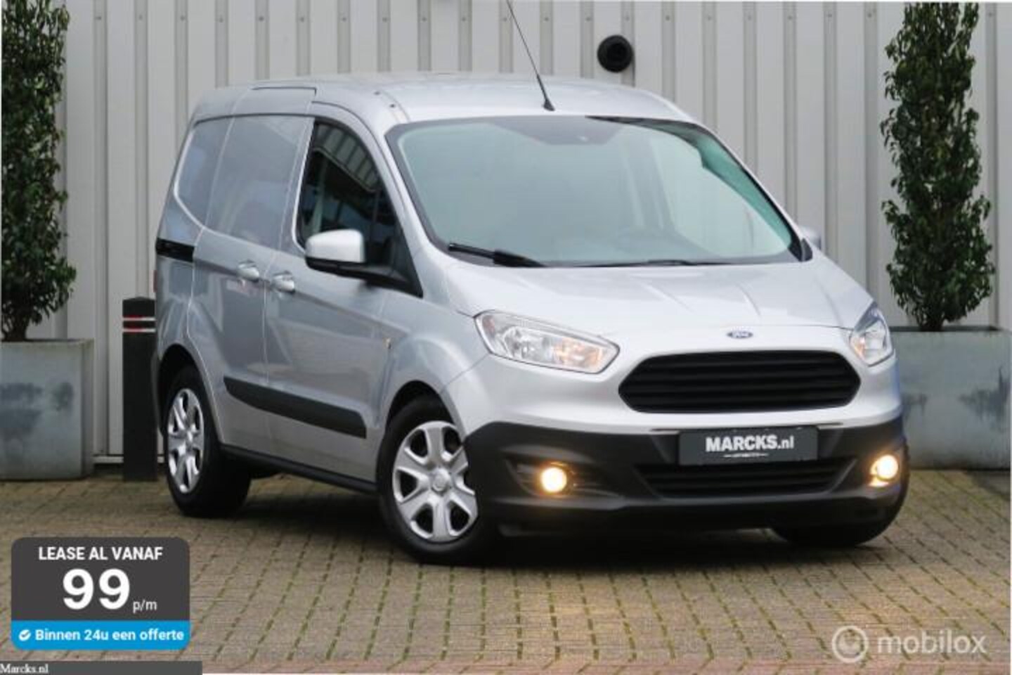 Ford Transit Courier - 1.5 TDCI Ambiente Start&Stop EURO 6 - AutoWereld.nl