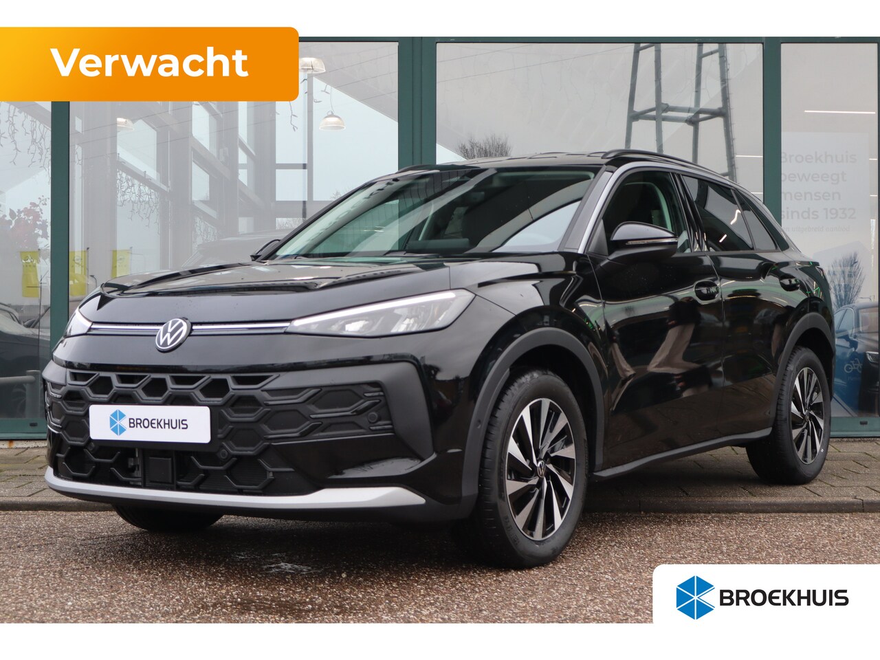 Volkswagen T-Roc - Life First Edition | 'App-Connect' draadloze smartphone integratie | Automatische afstands - AutoWereld.nl