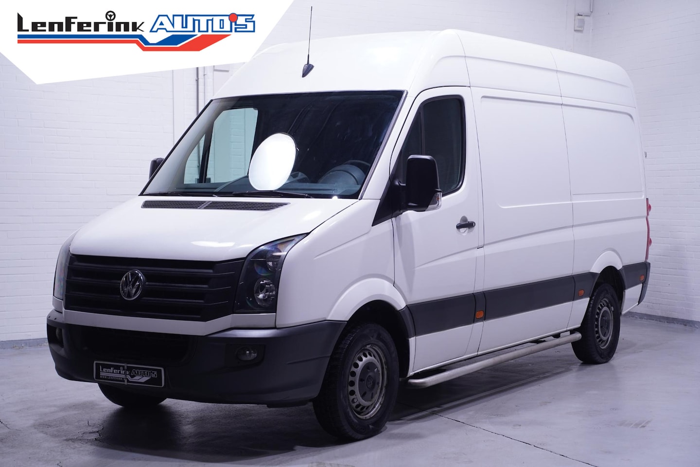 Volkswagen Crafter - 2.0 TDI 136 pk L2H2 Airco, Cruise Control, APK 10-2026 - AutoWereld.nl