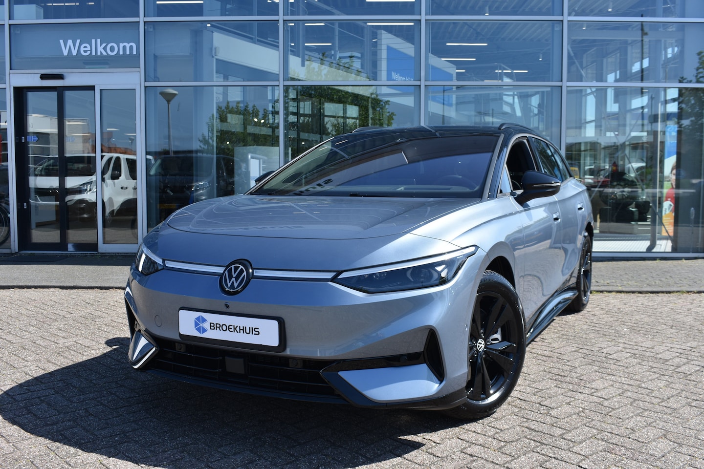 Volkswagen ID.7 Tourer - Pro Business Inclusief €2000,- inruilvoordeel | TREKHAAK | BLACK PACK | IQ LIGHT | NAVIGAT - AutoWereld.nl