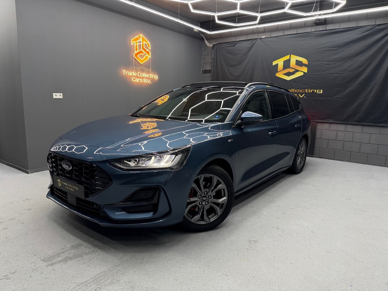 Ford Focus Wagon - 1.0 Hybrid ST LineX 155pk LEER-PANO-KEYLESS--B&O-Cam-ACC-Virt-Dodehoek - AutoWereld.nl