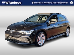 Volkswagen Golf - 1.4 245pk DSG eHybrid GTE / Panorama dak / IQ Led / Camera / Standkachel / Stuur & Stoelve