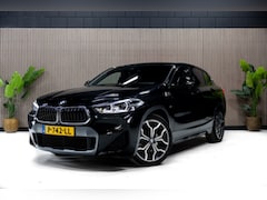 BMW X2 - sDrive18i Hi.Ex.Ed. | M Sport | Stoelverwarming | PDC | Navi |