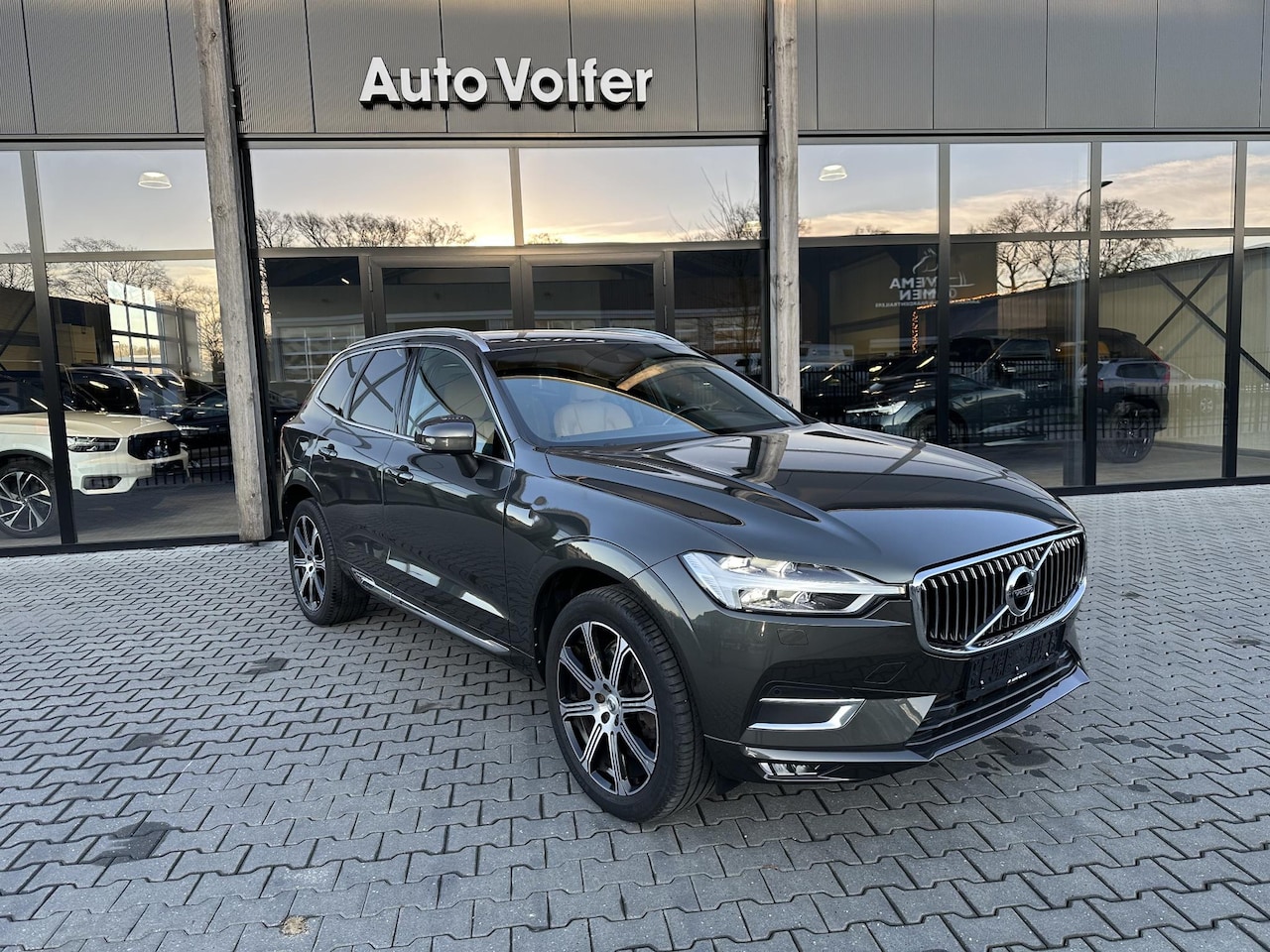 Volvo XC60 - 2.0 T5 Inscription H&K/trekhaak/ACC/cam - AutoWereld.nl