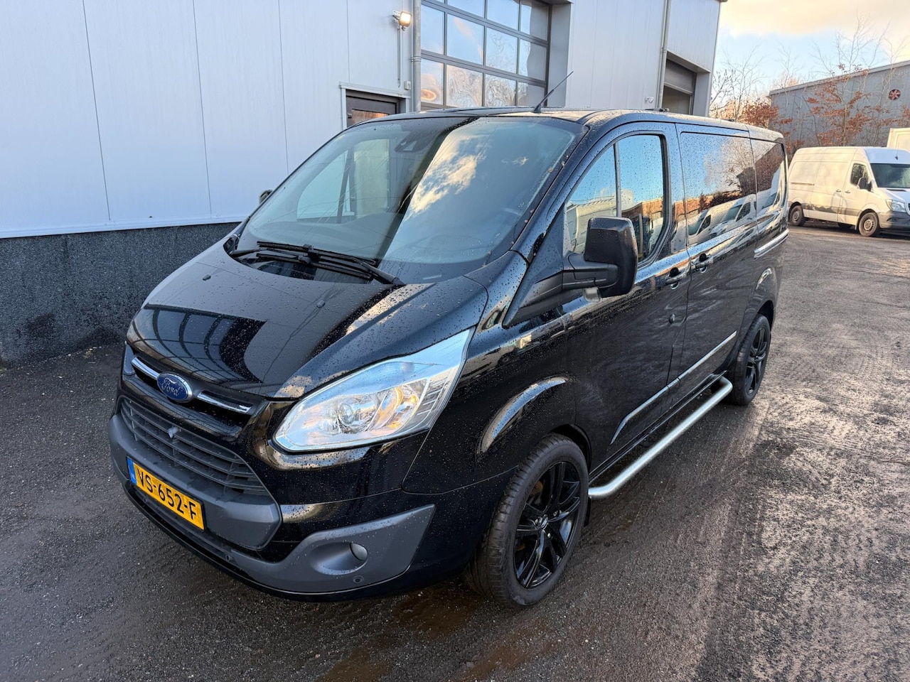 Ford Transit Custom - 2.2 TDCI 155PK 2 Schuifdeuren Limited Edition Dubbel Cabine DC - AutoWereld.nl