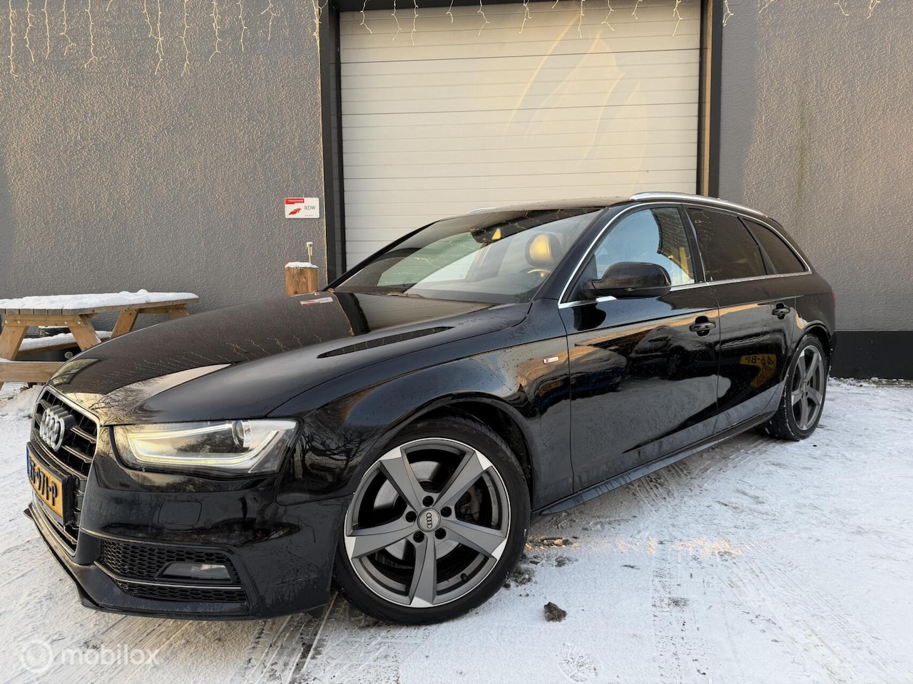 Audi A4 Avant - 2.0 TDI Sport Edition/ Stoelverwarming /S-line - AutoWereld.nl