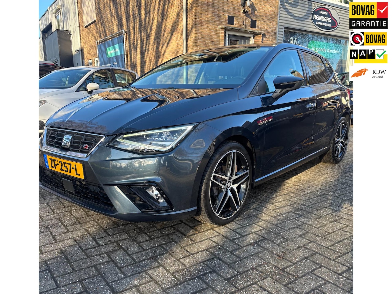 SEAT Ibiza - 1.0 TSI FR Business Intense 1.0 TSI FR Business Intense, Acc, Stoelverwarming, LED, 18 inch - AutoWereld.nl