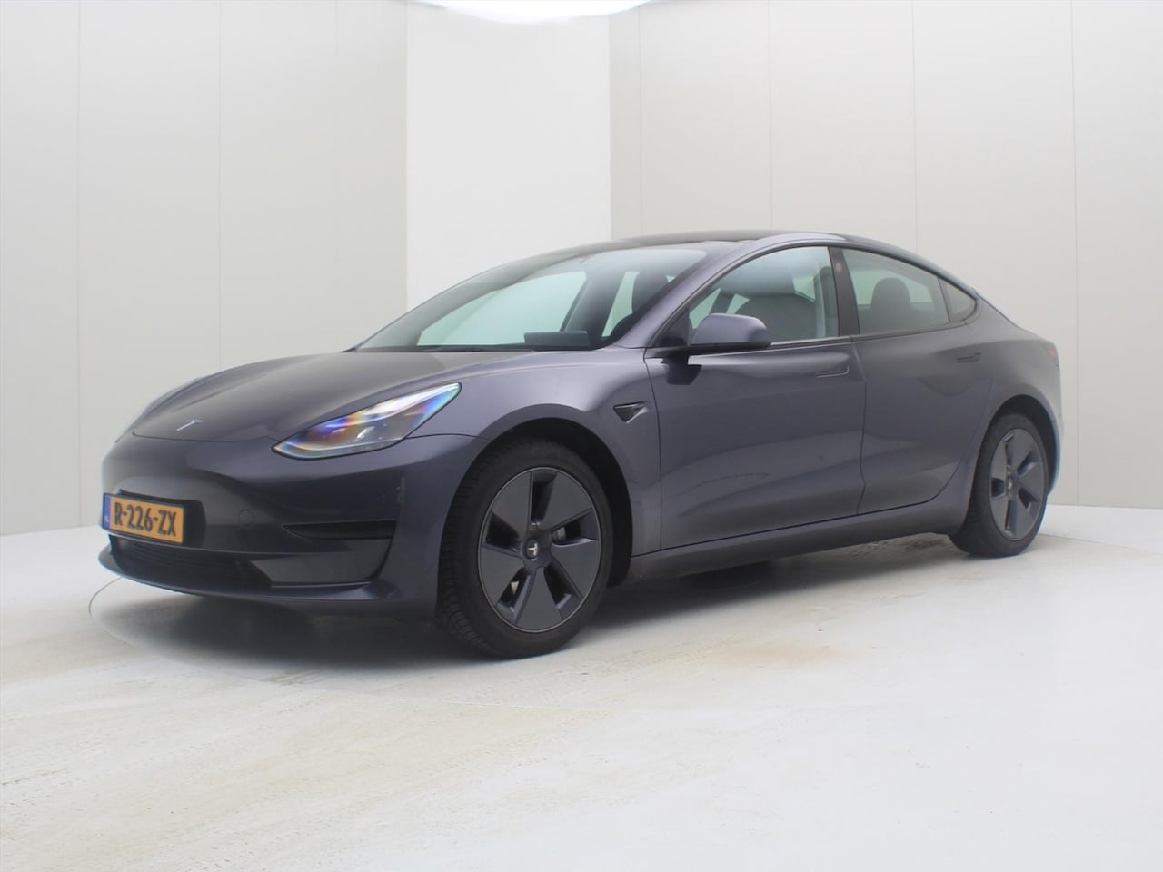 Tesla Model 3 - Standard RWD Plus FACELIFT 94% SoH [ LFP ACCU+WARMTEPOMP+AUTOPILOT+60 kWh+PREMIUM AUDIO ] - AutoWereld.nl