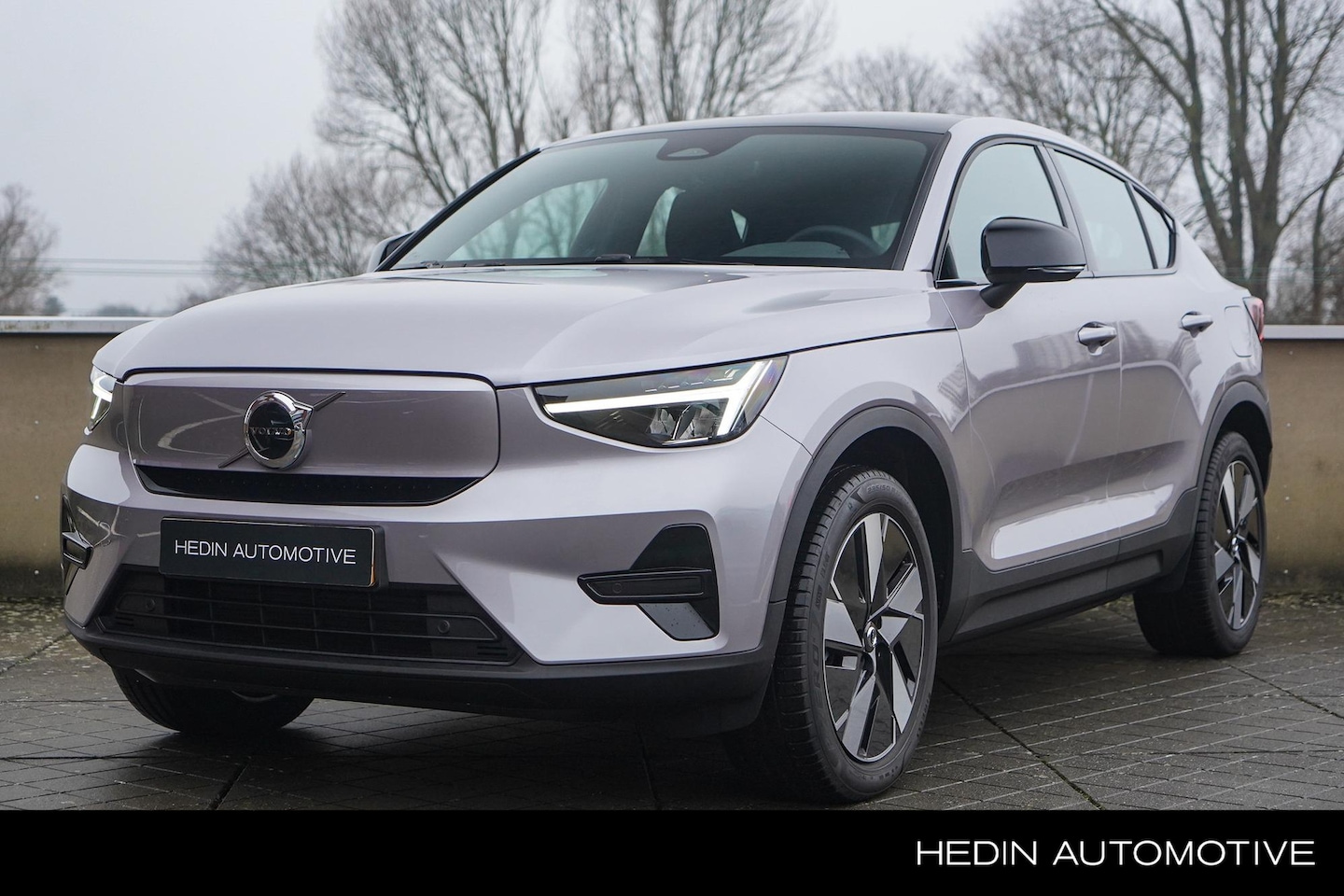 Volvo EC40 - Single Motor Plus 70 kWh | Glazen Dak | Keyless Entry | Elektrische Kofferklep | Stoel & S - AutoWereld.nl