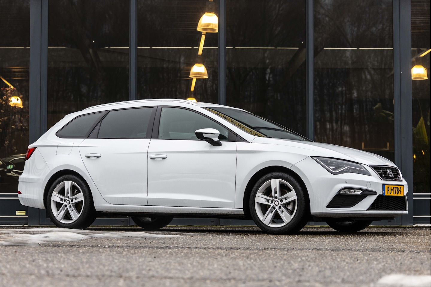 SEAT Leon ST - 1.4 EcoTSI FR 1.4 EcoTSI FR - AutoWereld.nl