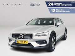 Volvo V60 Cross Country - B5 AWD Pro | Parkeercamera | Stoel- en Stuurverwarming | Trekhaak