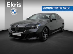 BMW i5 - Sedan eDrive40 M Sportpakket Pro | M Sport Edition | Travel Pack | Comfort Pack | Trekhaak