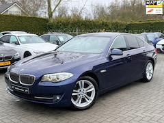 BMW 5-serie - 520i|Nieuwe Ketting|Navigatie|18 inch|Cruise control|Climate control|Xenon|Nette staat