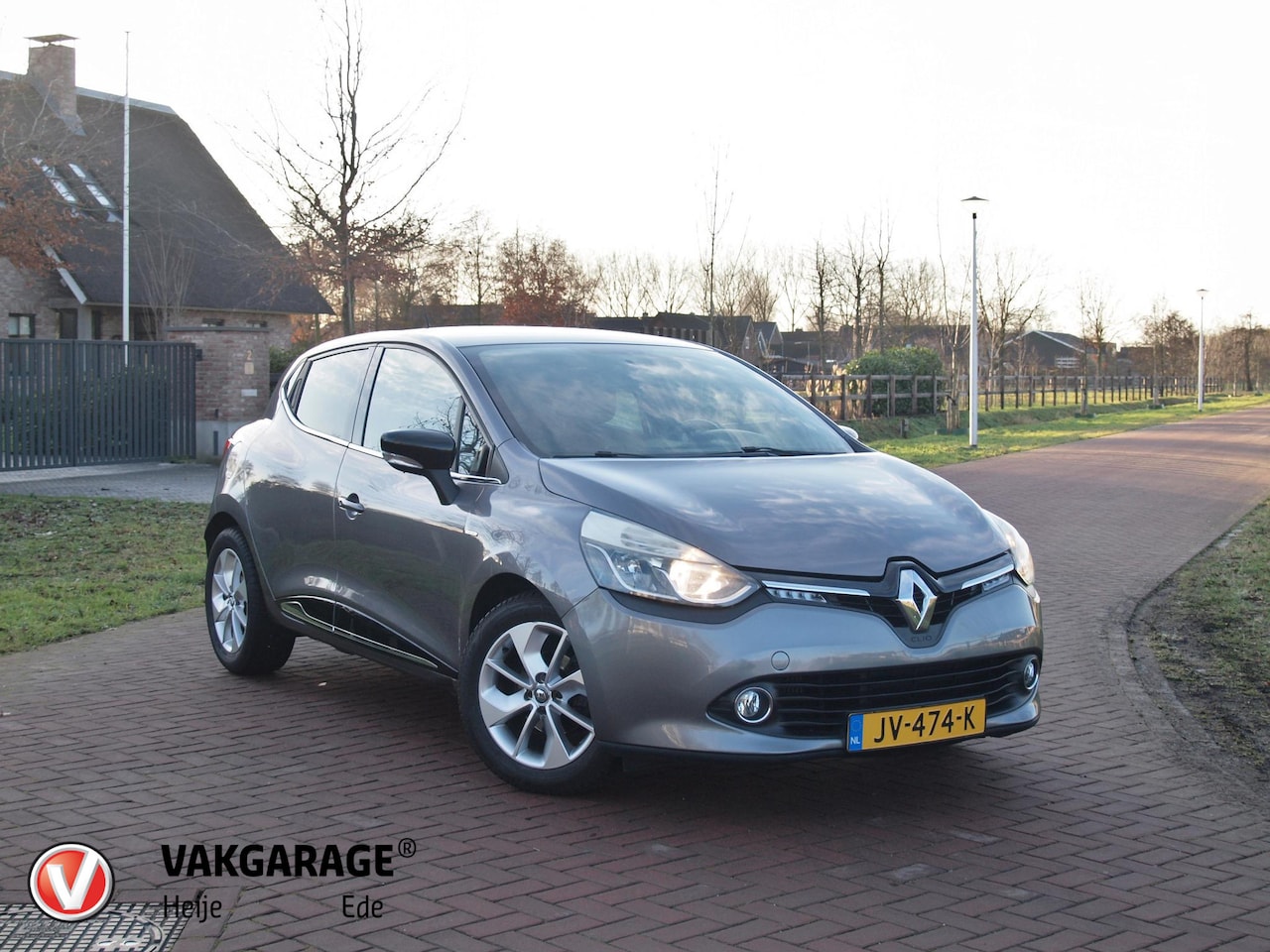 Renault Clio - 0.9 TCe Eco2 Limited | Camera | Navigatiesysteem | - AutoWereld.nl