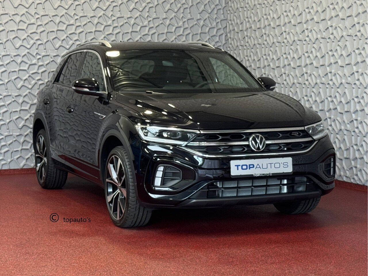 Volkswagen T-Roc - ✅ NIEUWE AUTO ✅ 1.5 TSI DSG 2025 R-LINE 150PK AFN.TREKHAAK IQ LIGHT ALCANTARA ELEK.KLEP CA - AutoWereld.nl