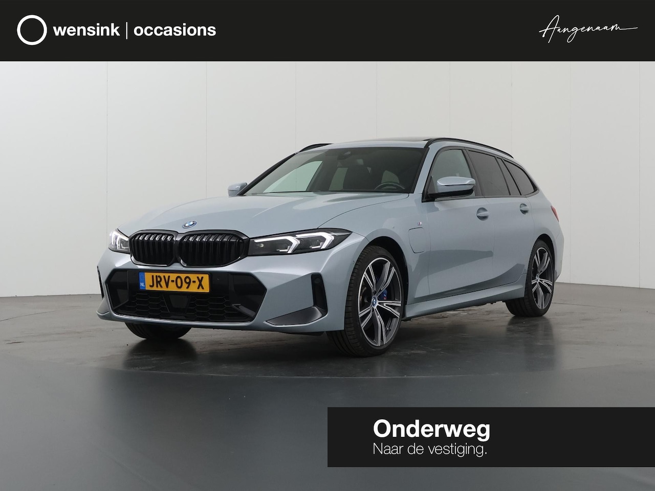 BMW 3-serie Touring - 330e | M-Pakket | Panoramadak | HUD | Curved Display | Sportstoelen | Adaptieve Cruise Con - AutoWereld.nl