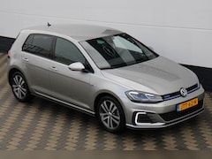 Volkswagen Golf - GTE 1.4 TSI PHEV LED Navi Camera Carplay