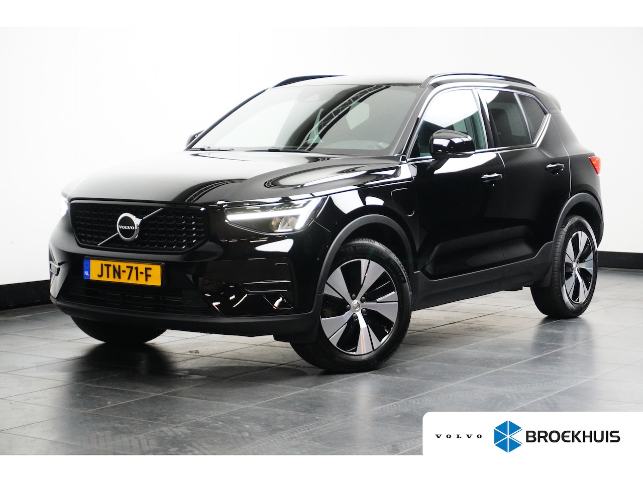 Volvo XC40 - 1.5 T4 Recharge R-Design | Trekhaak | Harman Kardon | Camera | Stoel en stuurwielverwarmin - AutoWereld.nl