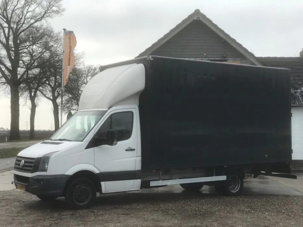 Volkswagen Crafter - 50 2.0 TDI 120 kW Motorschade Koffer Meubelbak - AutoWereld.nl